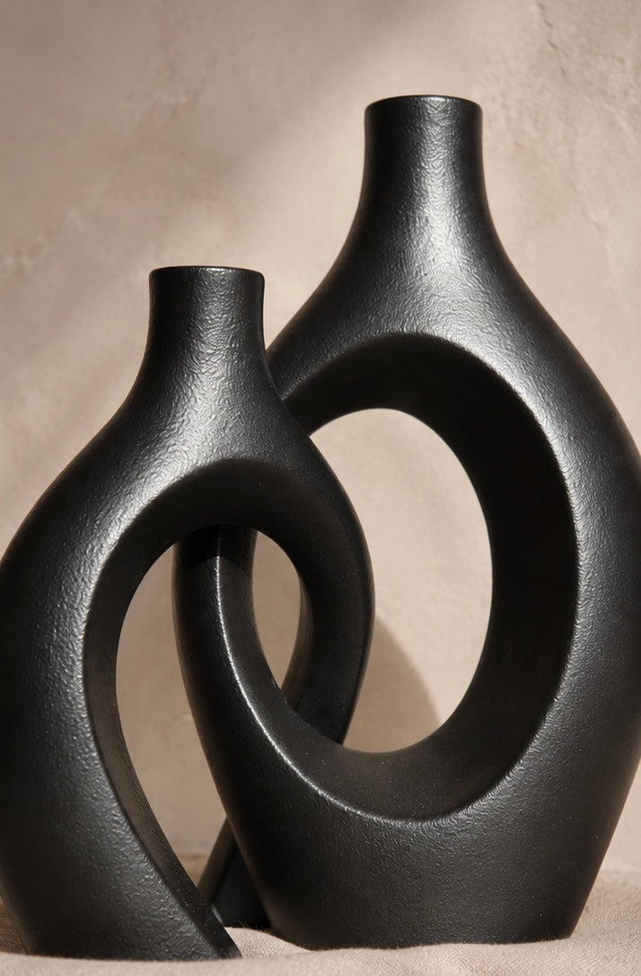 Grand Duo de Vases Enlacés en Céramique Noire Maison Luna